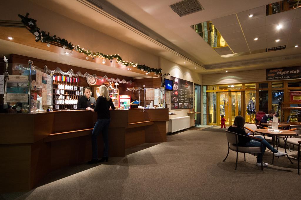Hotel Junior Jasna Deménvölgy Kültér fotó
